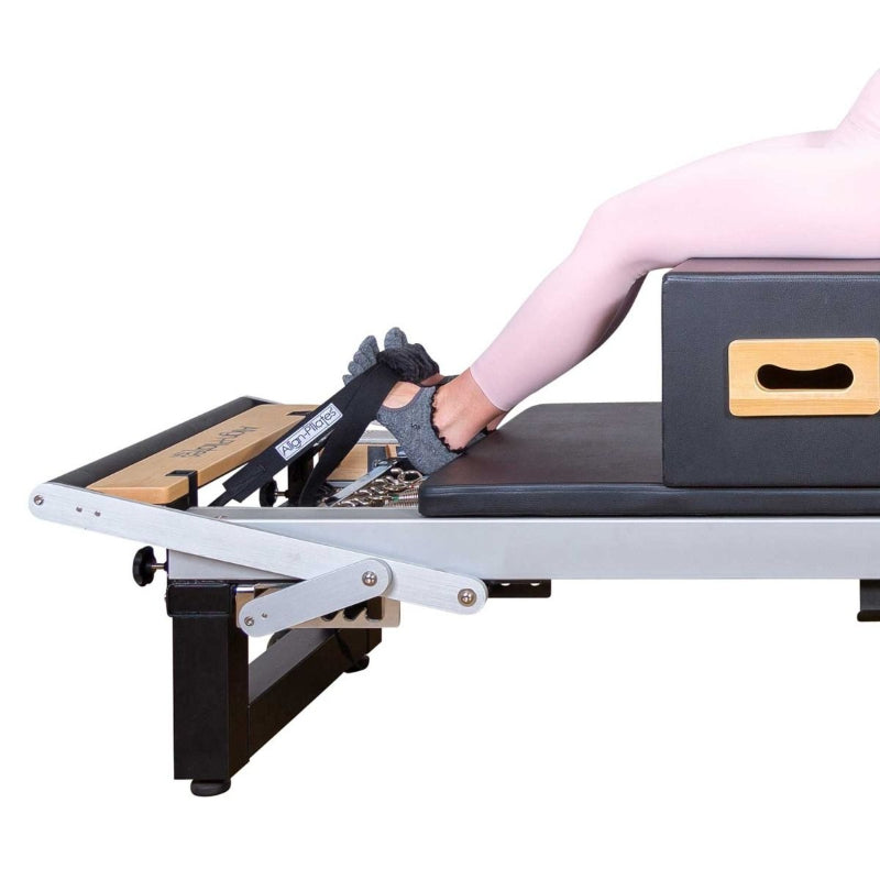 Reformer Pilates - How to set up for Feet in Straps 